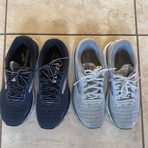 BOGO Brooks Ghost 👻 9.5 womens running shoes